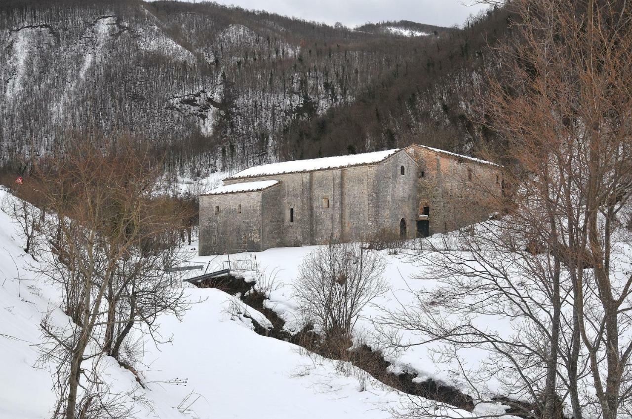 Il Capuccio San Lorenzo in Campo Exterior foto